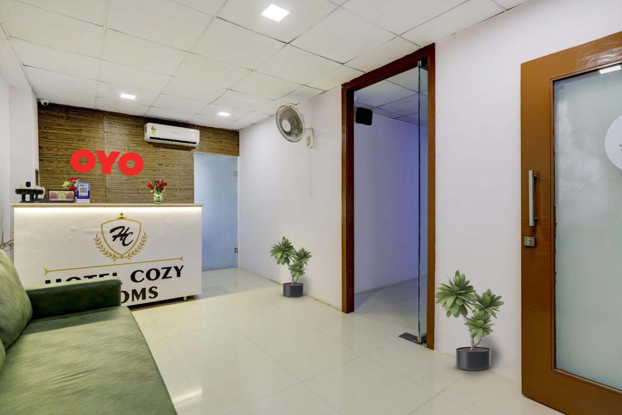 Hotel O Cozy Rooms Σουράτ Εξωτερικό φωτογραφία